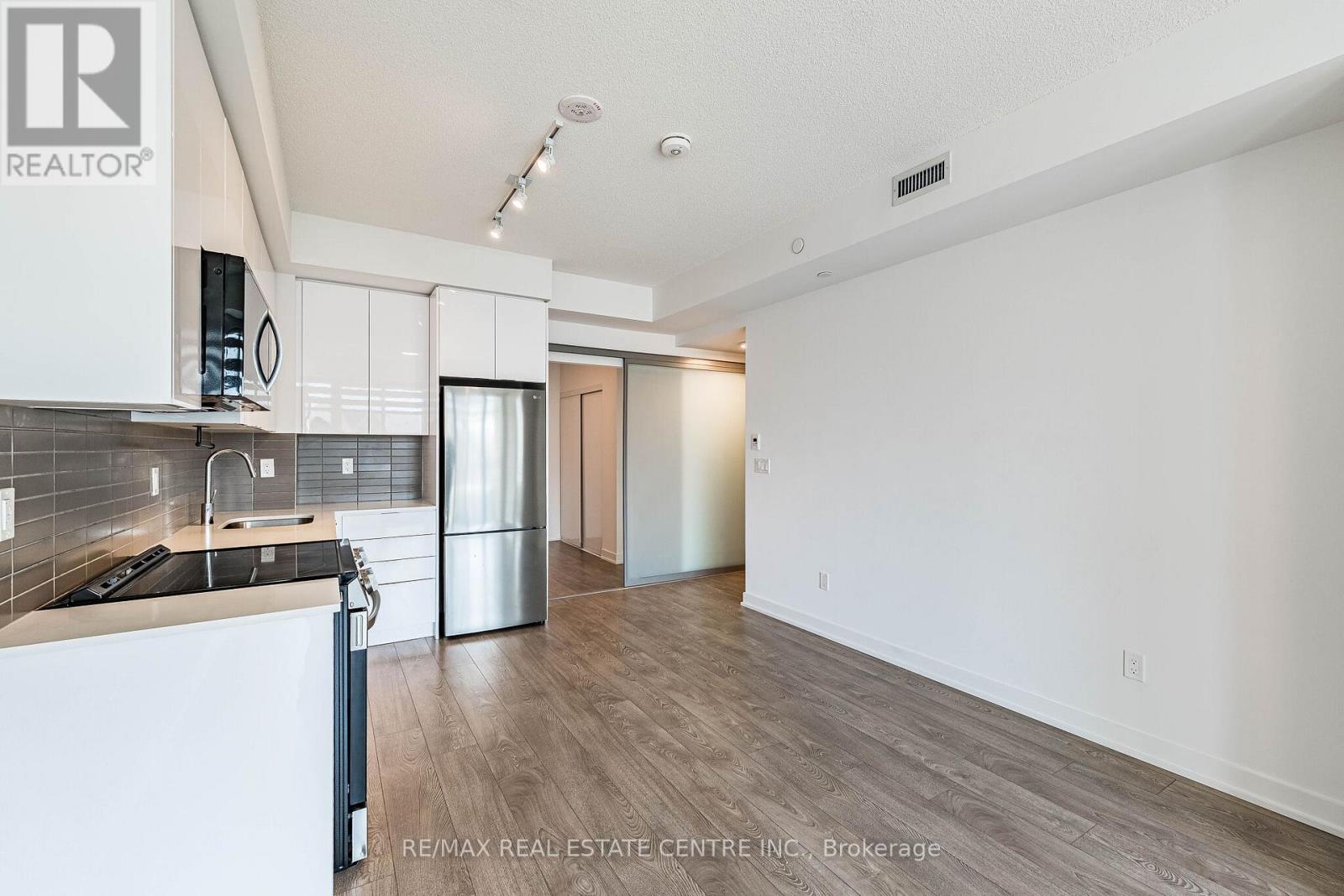 210 - 225 Malta Avenue, Brampton, Ontario  L6Y 4M5 - Photo 27 - W12981304