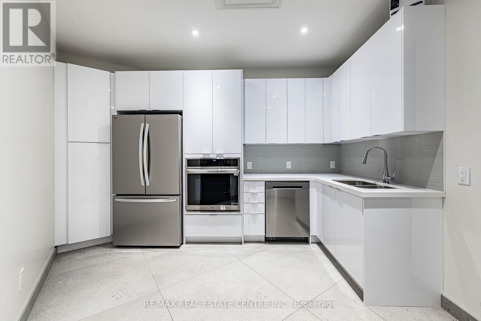 210 - 225 Malta Avenue, Brampton, Ontario  L6Y 4M5 - Photo 28 - W12981304