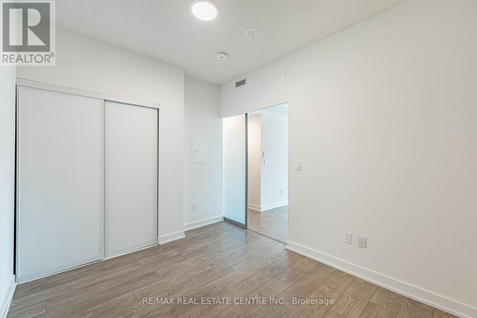 210 - 225 Malta Avenue, Brampton, Ontario  L6Y 4M5 - Photo 31 - W12981304