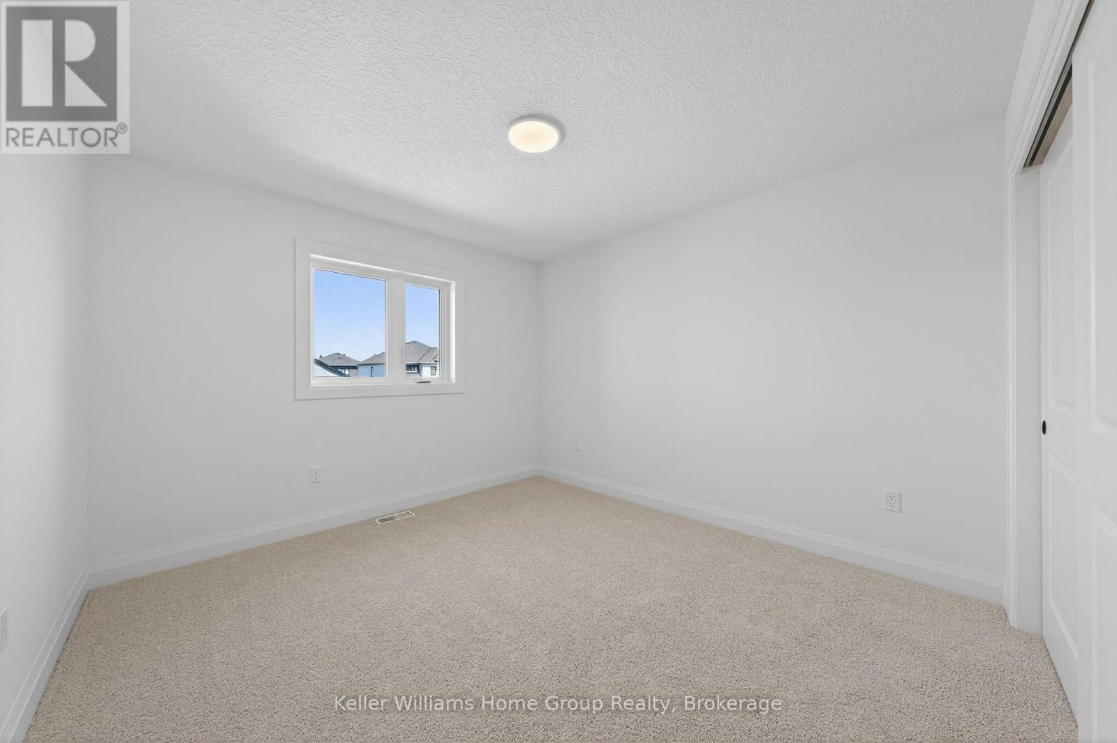 31 Halls Drive, Centre Wellington, Ontario  N0B 1S0 - Photo 30 - X12084272