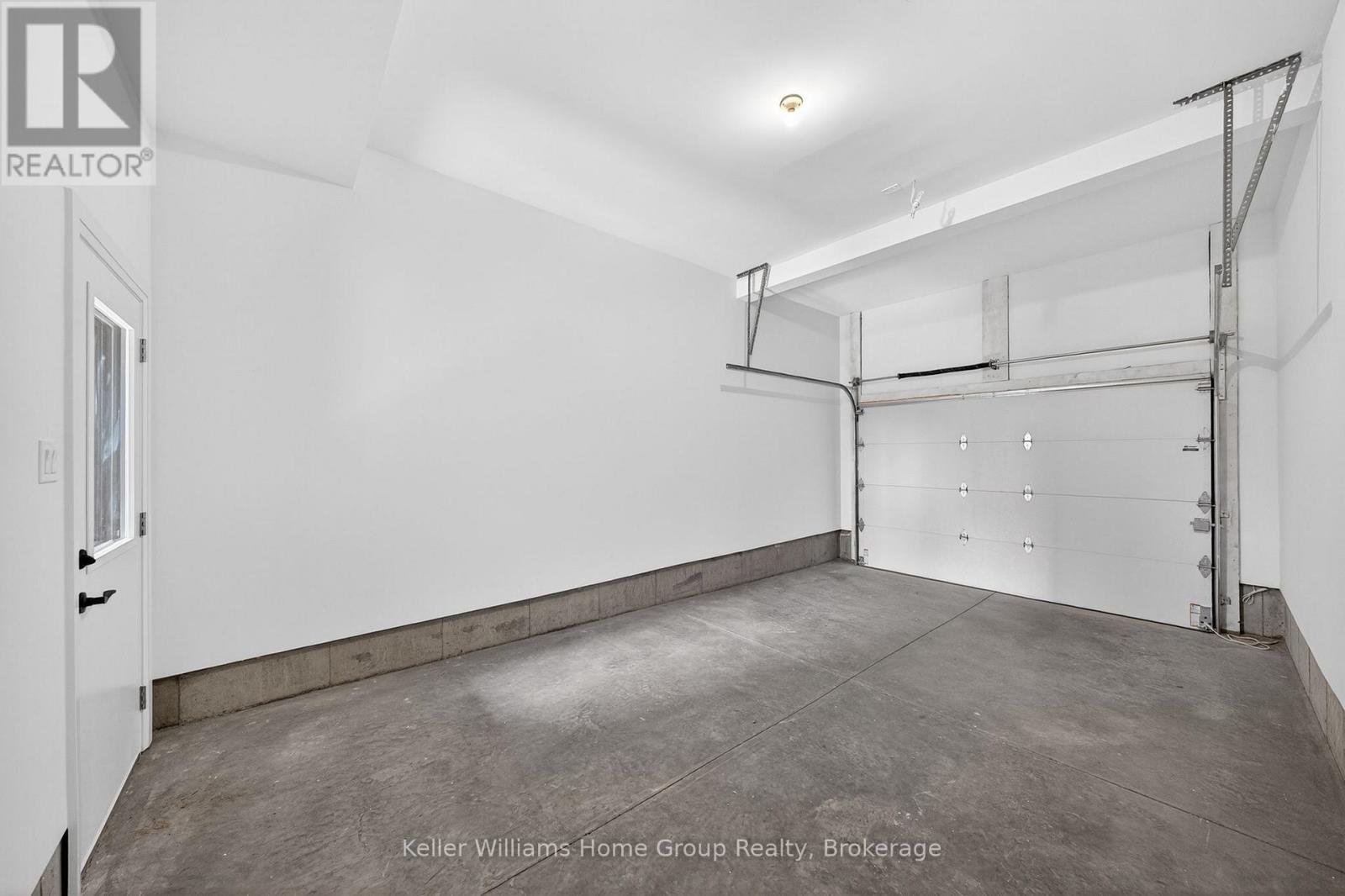 31 Halls Drive, Centre Wellington, Ontario  N0B 1S0 - Photo 44 - X12084272