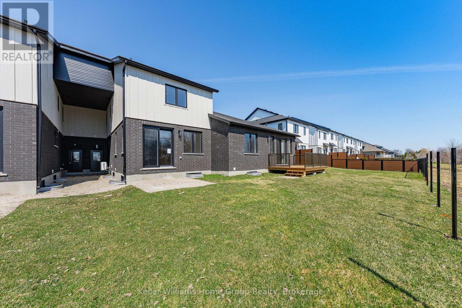 31 Halls Drive, Centre Wellington, Ontario  N0B 1S0 - Photo 48 - X12084272