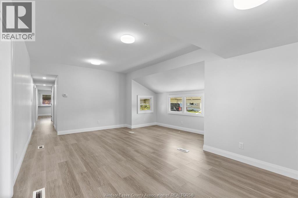 270 Beverly, Essex, Ontario  N8M 1N4 - Photo 8 - 26007737