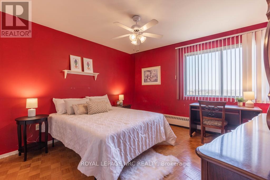 1205 - 15 Towering Heights, St. Catharines, Ontario  L2T 3G7 - Photo 16 - X12981246