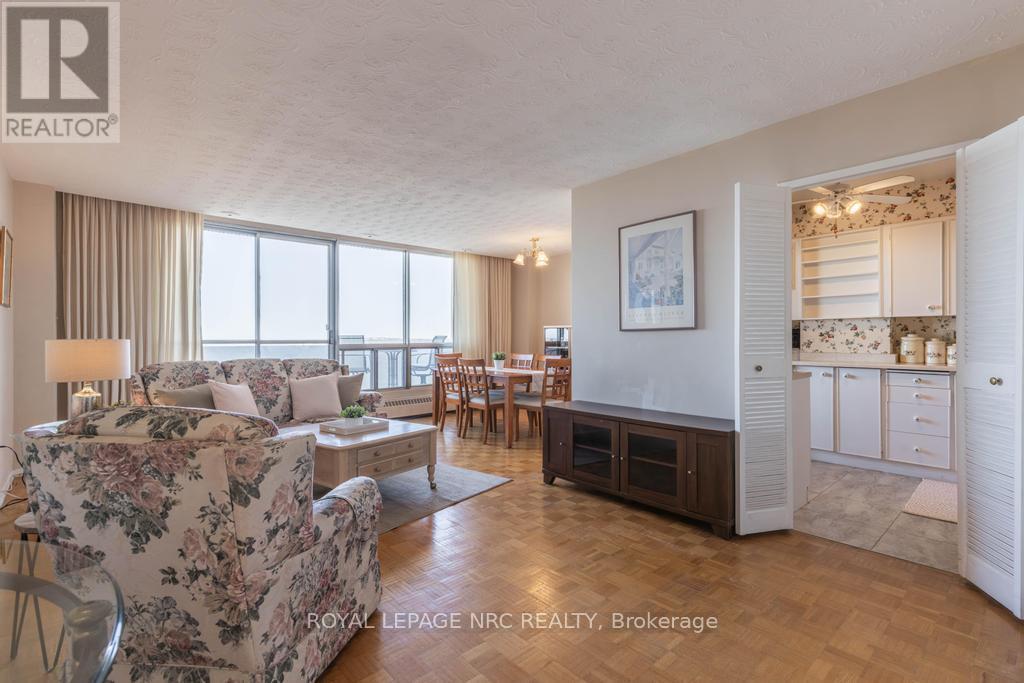 1205 - 15 Towering Heights, St. Catharines, Ontario  L2T 3G7 - Photo 8 - X12981246