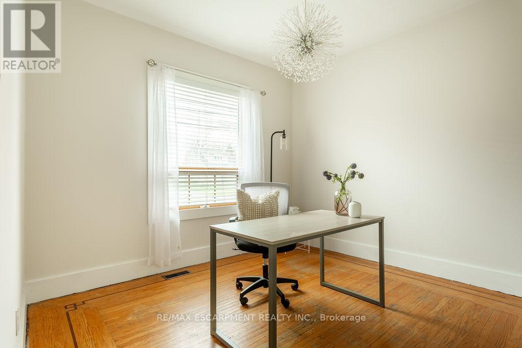 270 Beach Boulevard, Hamilton, Ontario  L8H 6W1 - Photo 13 - X12981248