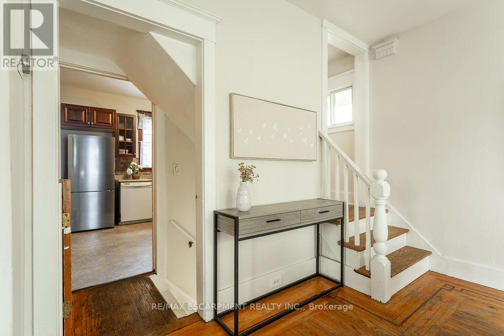 270 Beach Boulevard, Hamilton, Ontario  L8H 6W1 - Photo 17 - X12981248