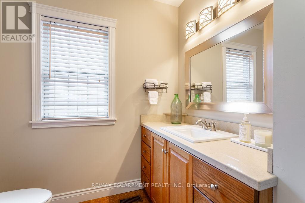 270 Beach Boulevard, Hamilton, Ontario  L8H 6W1 - Photo 20 - X12981248