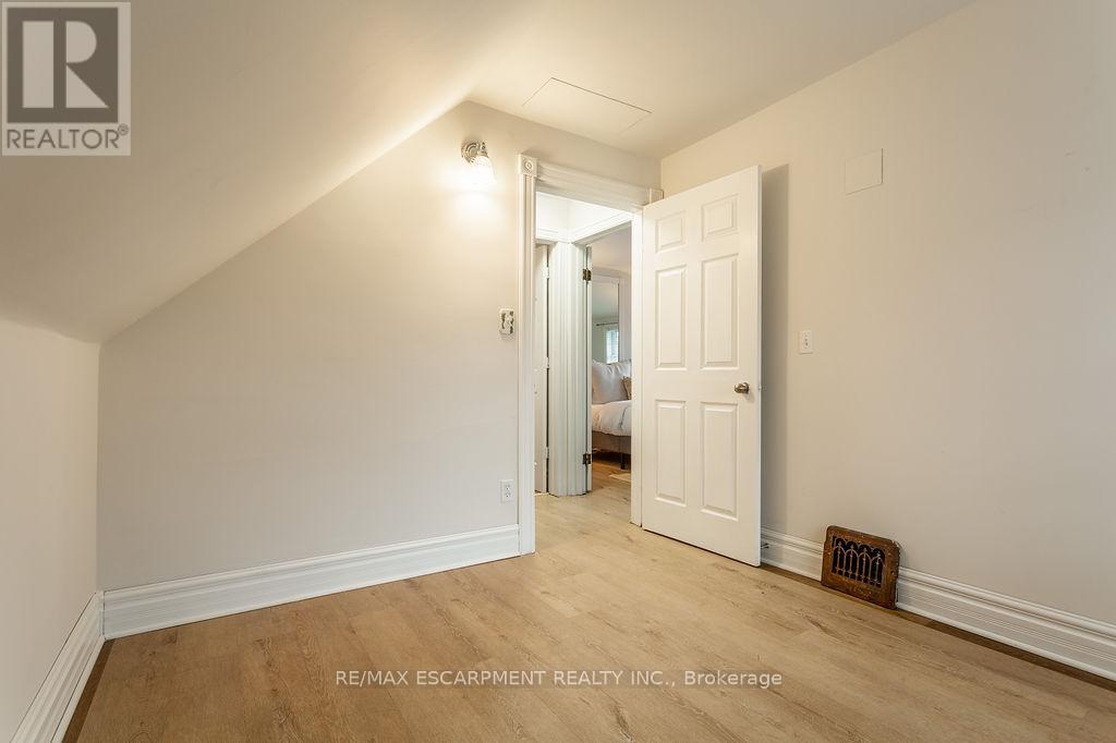 270 Beach Boulevard, Hamilton, Ontario  L8H 6W1 - Photo 27 - X12981248