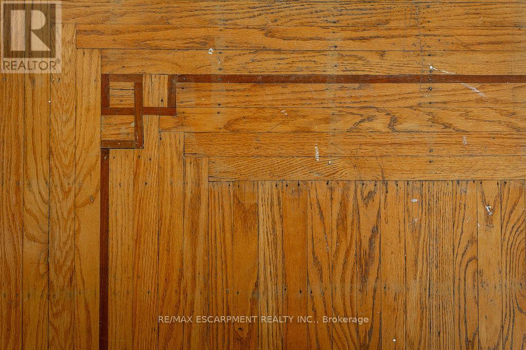 270 Beach Boulevard, Hamilton, Ontario  L8H 6W1 - Photo 6 - X12981248