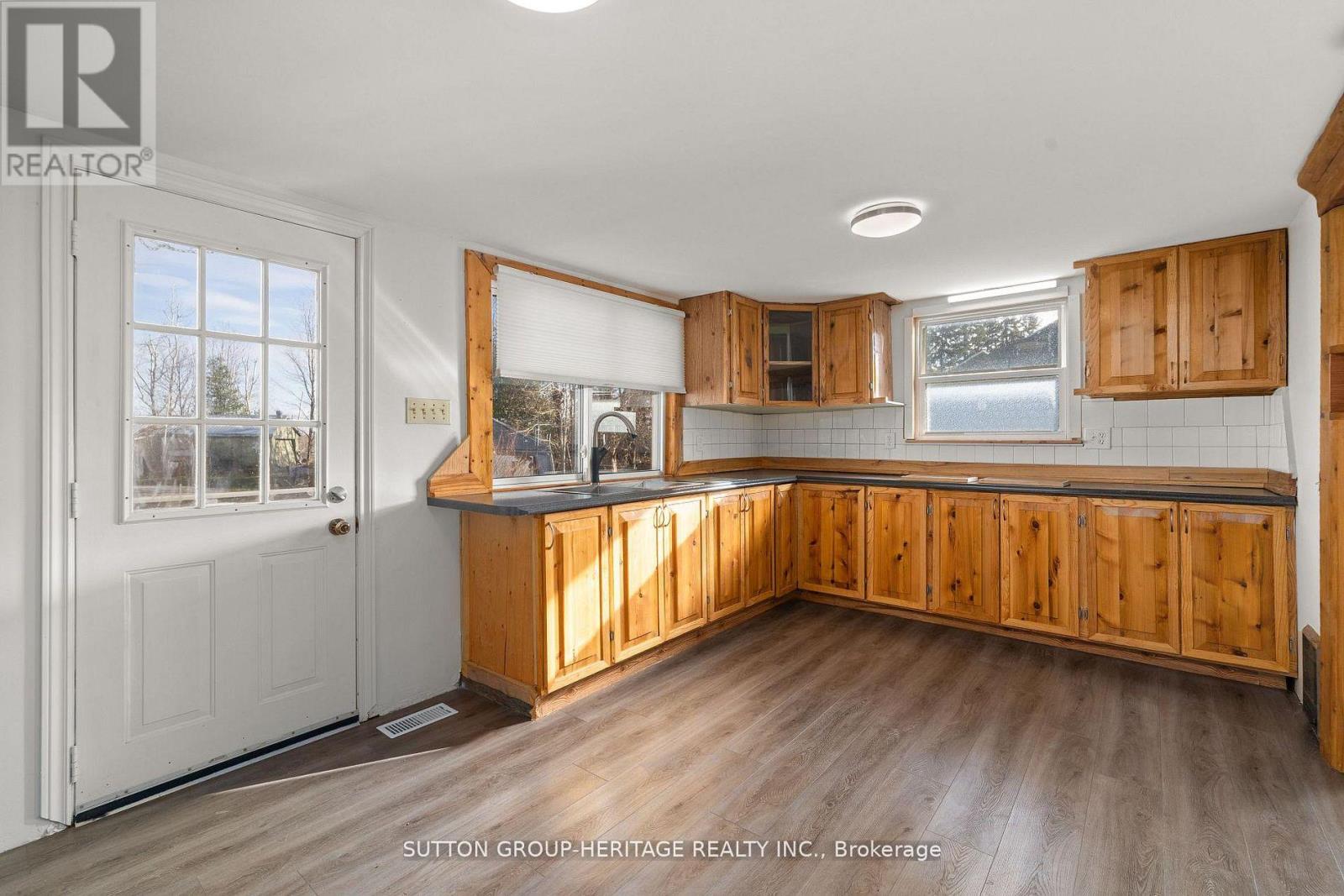 2020 Sturgeon Road, Kawartha Lakes, Ontario  K0M 1L0 - Photo 16 - X12981274