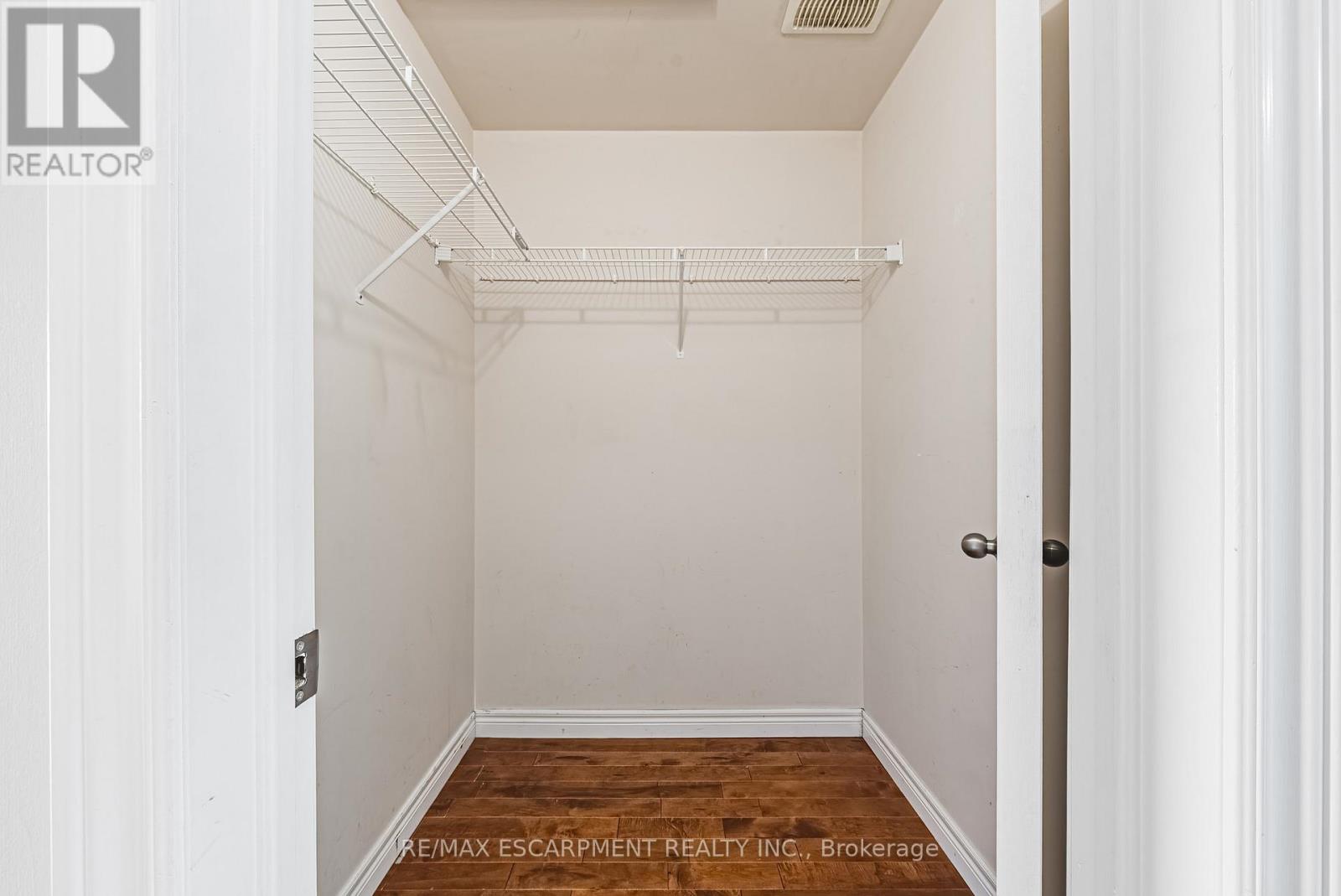 14 - 2 Harbour Drive, Hamilton, Ontario  L8E 6B1 - Photo 17 - X12981290