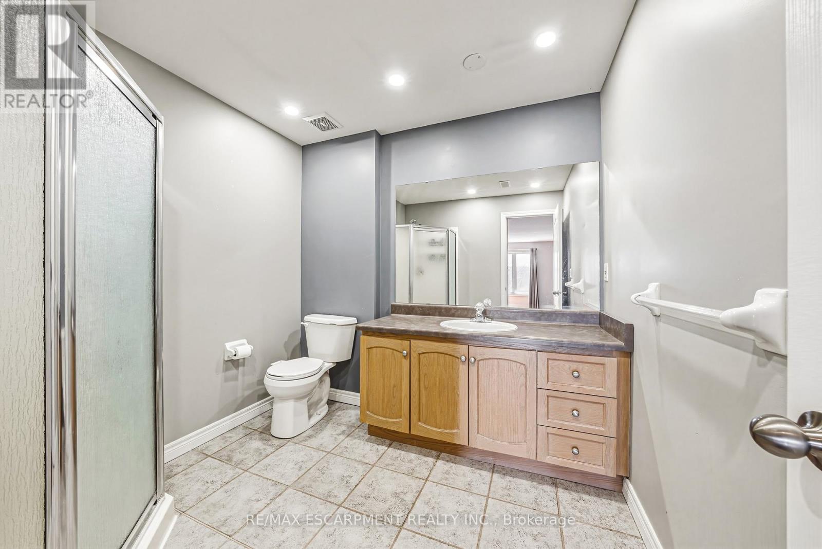 14 - 2 Harbour Drive, Hamilton, Ontario  L8E 6B1 - Photo 18 - X12981290