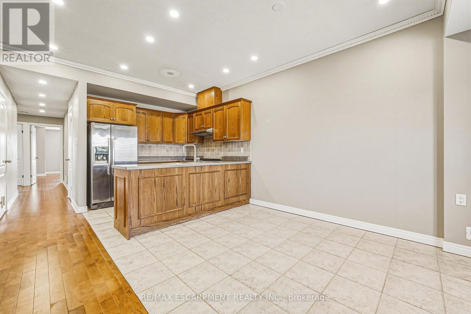 14 - 2 Harbour Drive, Hamilton, Ontario  L8E 6B1 - Photo 8 - X12981290