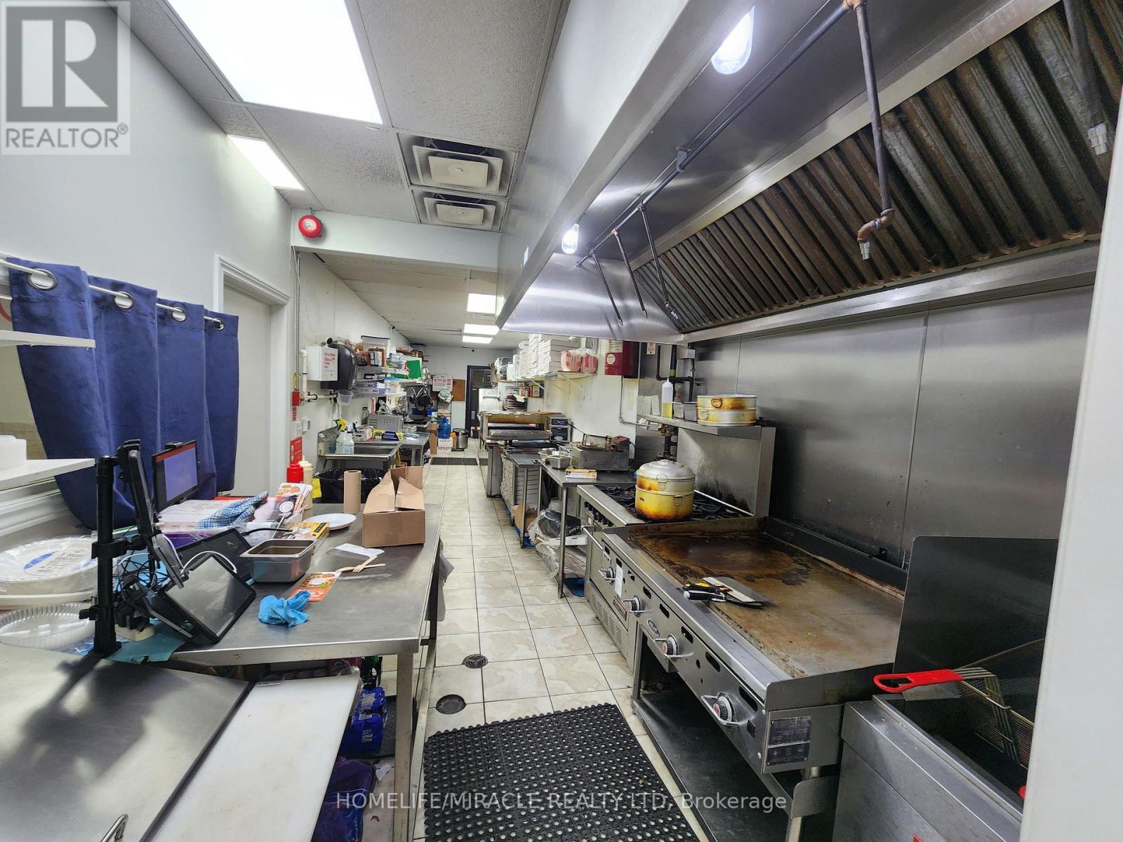 239 Weber Street N, Waterloo, Ontario  N2J 3H5 - Photo 3 - X12981294