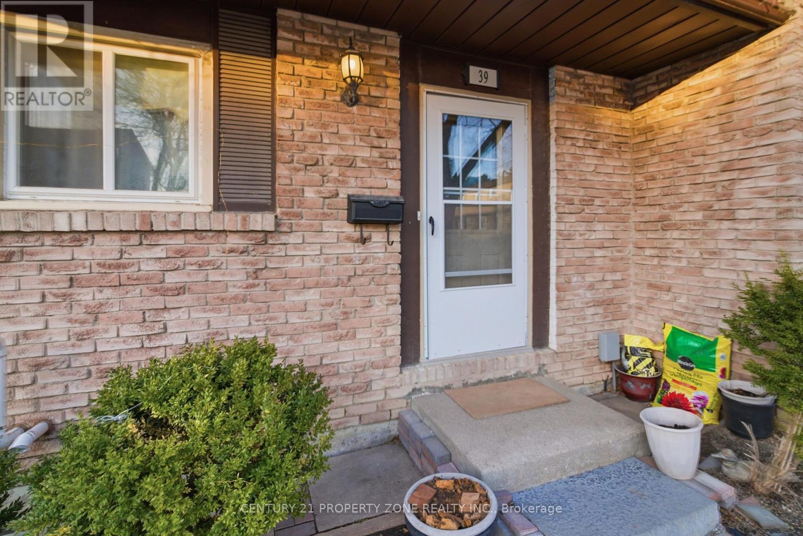 39 - 45 HANSEN ROAD N, Brampton, Ontario