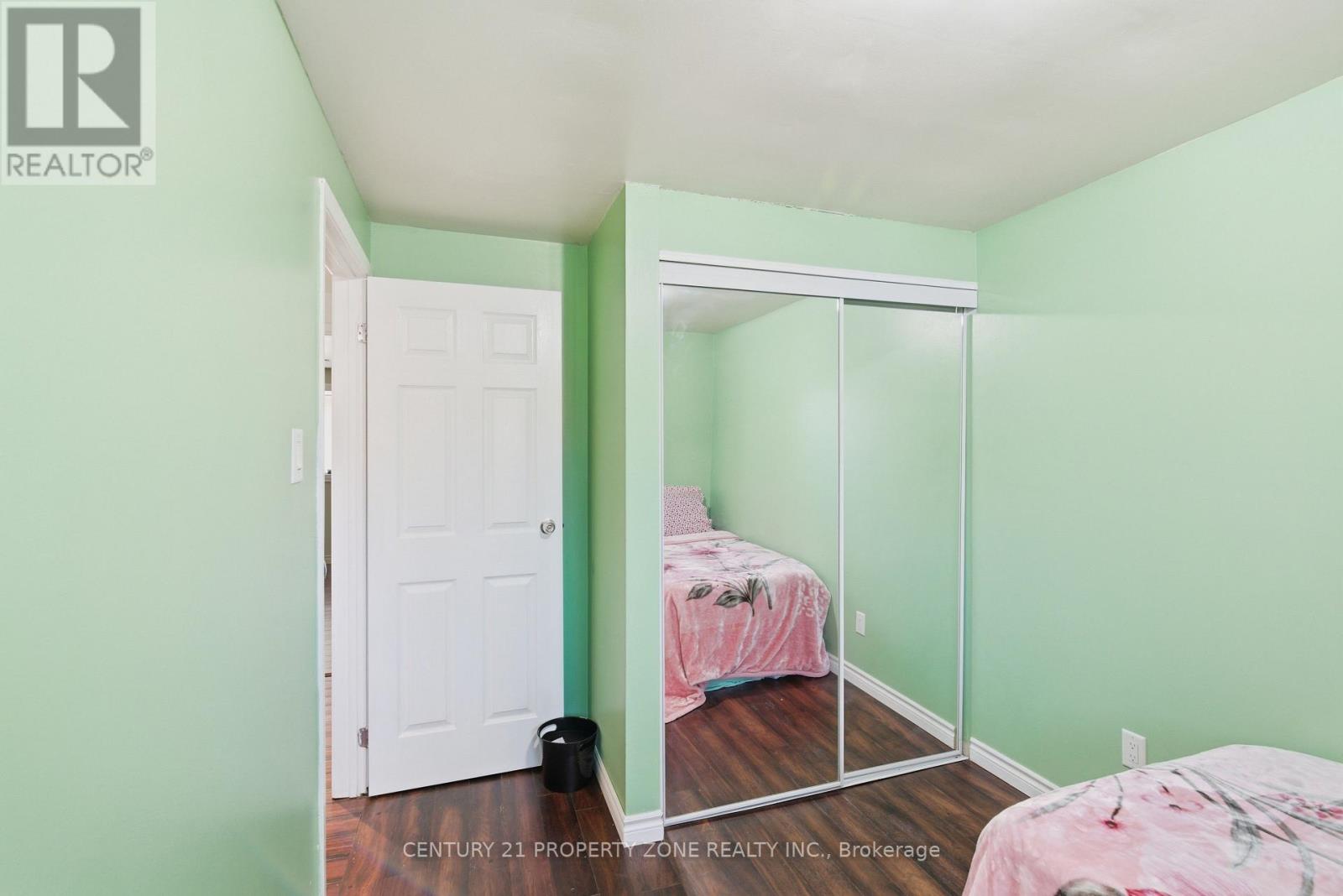 39 - 45 Hansen Road N, Brampton, Ontario  L6V 3C5 - Photo 20 - W12978948