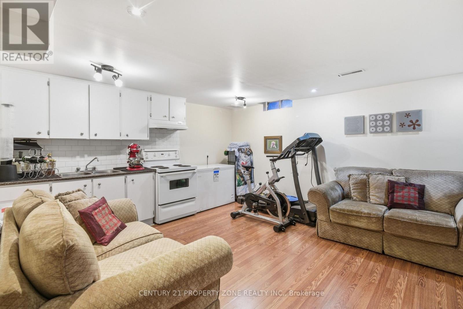 39 - 45 Hansen Road N, Brampton, Ontario  L6V 3C5 - Photo 26 - W12978948