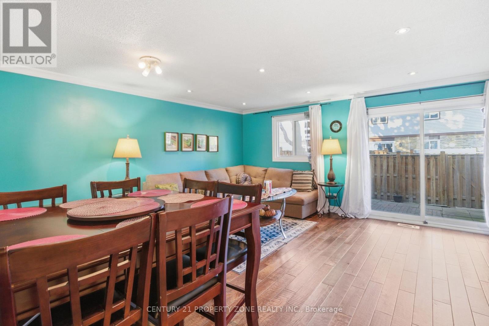 39 - 45 Hansen Road N, Brampton, Ontario  L6V 3C5 - Photo 12 - W12978948