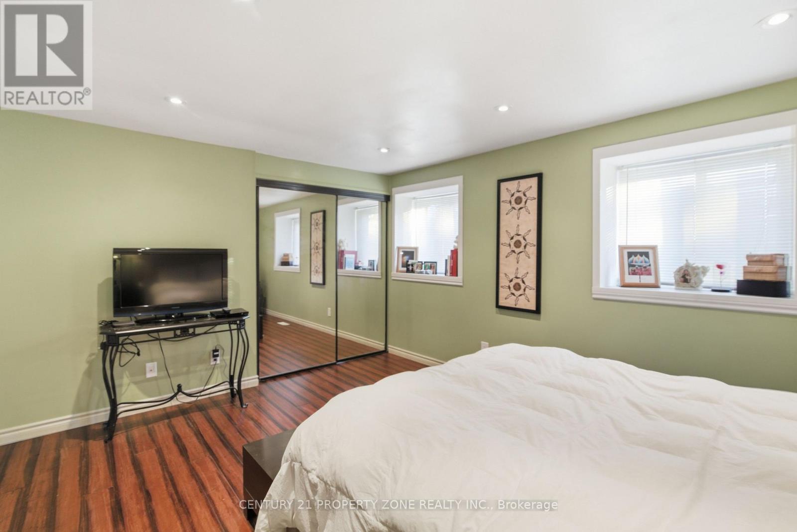 39 - 45 Hansen Road N, Brampton, Ontario  L6V 3C5 - Photo 16 - W12978948