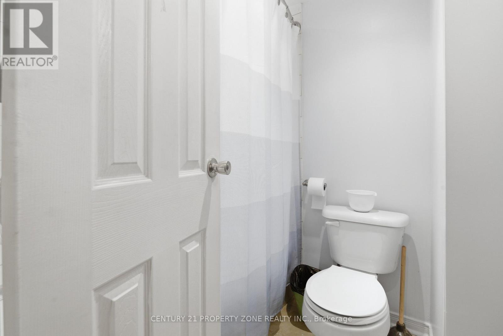 39 - 45 Hansen Road N, Brampton, Ontario  L6V 3C5 - Photo 30 - W12978948