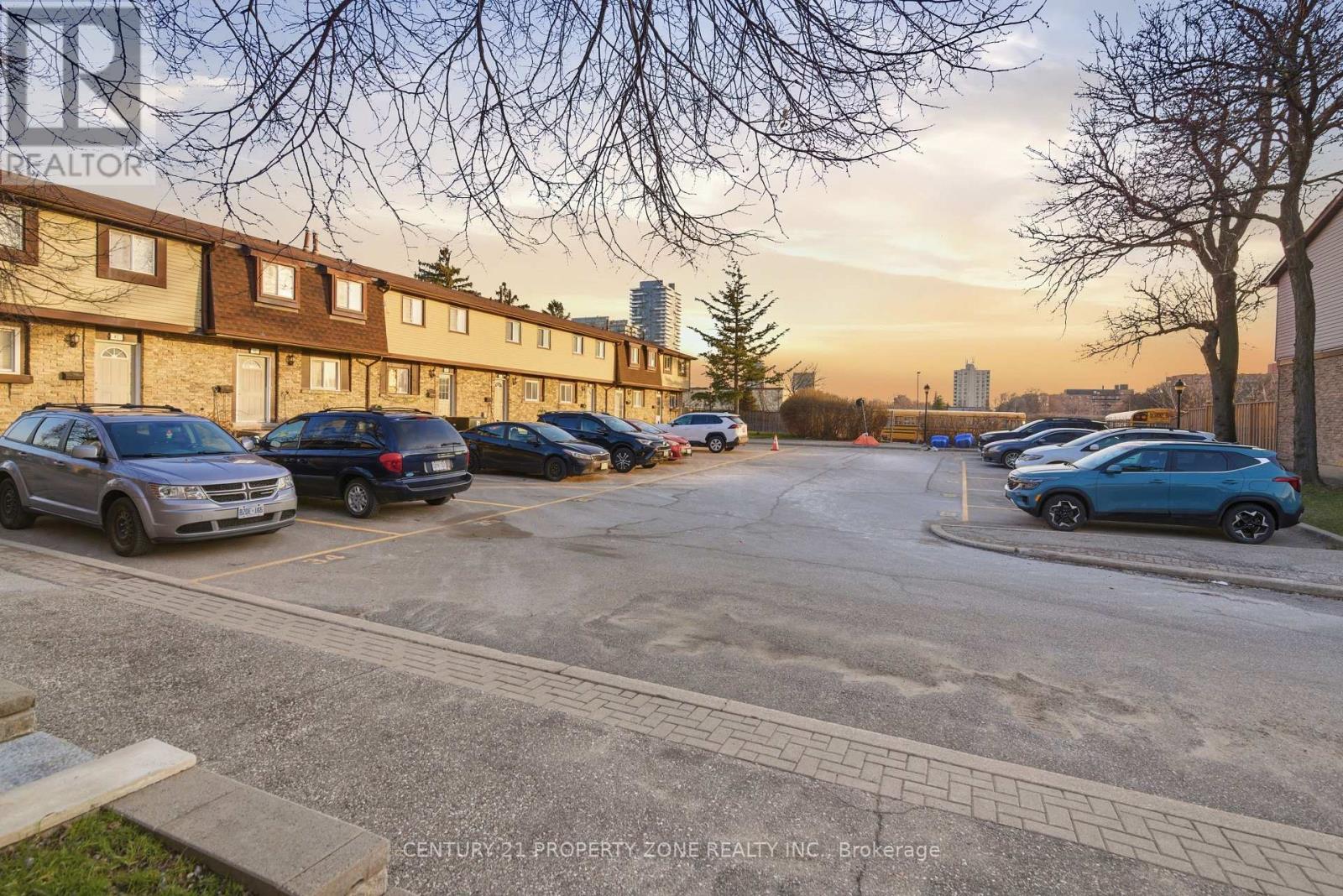 39 - 45 Hansen Road N, Brampton, Ontario  L6V 3C5 - Photo 34 - W12978948