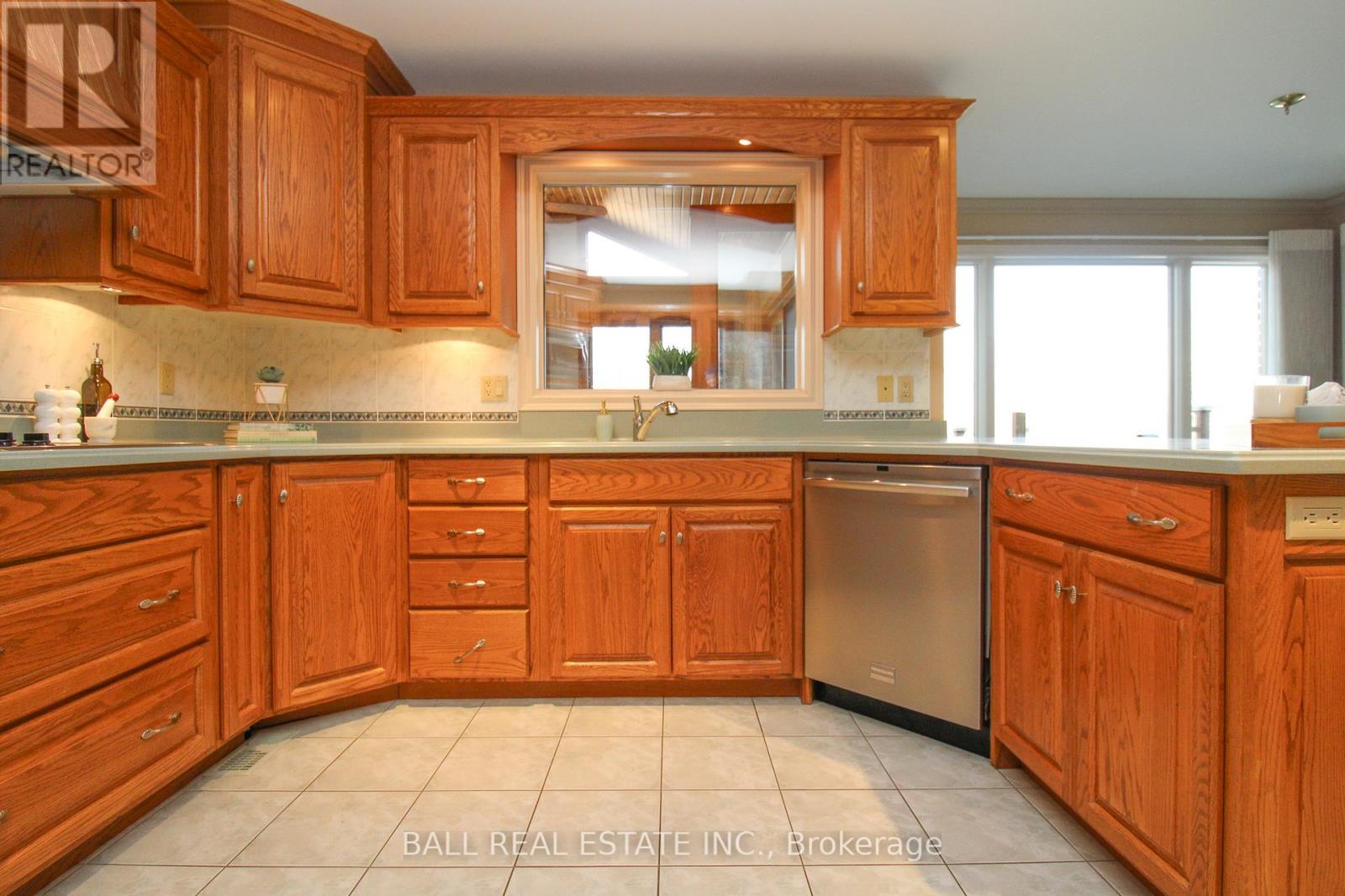 1166 Summit Drive, Peterborough, Ontario  K9J 8A7 - Photo 12 - X12978848