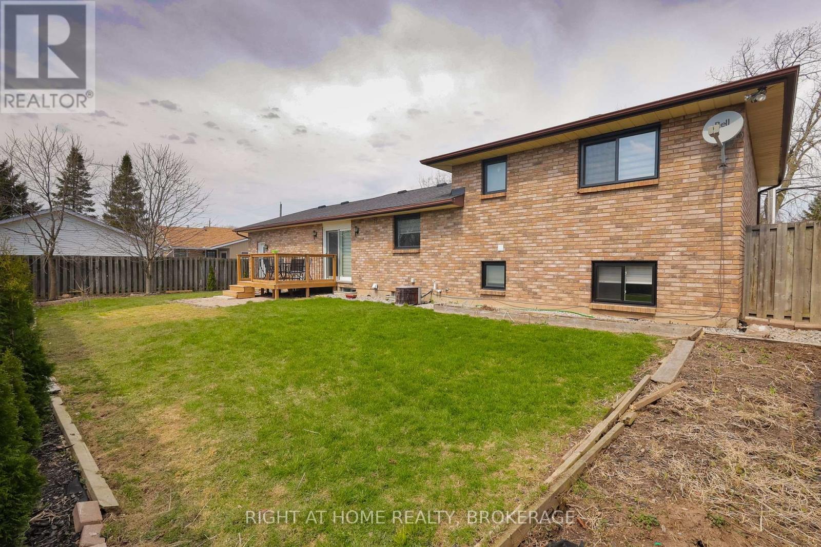 7698 Mulhern Street, Niagara Falls, Ontario  L2H 1B5 - Photo 24 - X12980262