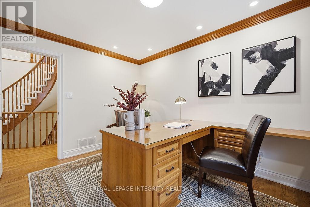 50 Rosenfeld Crescent, Ottawa, Ontario  K2K 2L2 - Photo 13 - X12905988