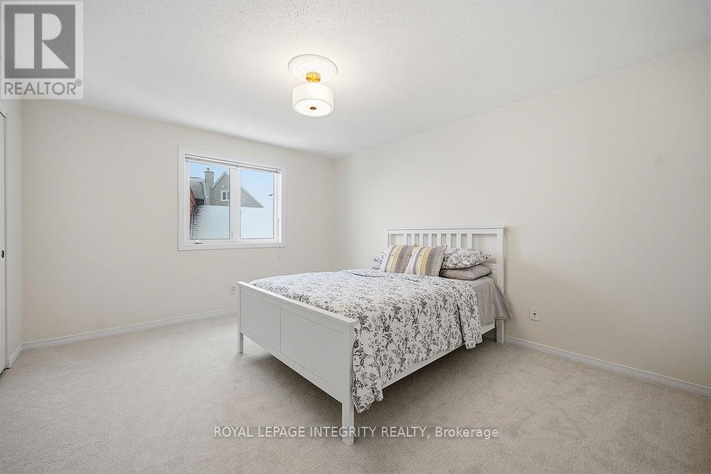 50 Rosenfeld Crescent, Ottawa, Ontario  K2K 2L2 - Photo 38 - X12905988