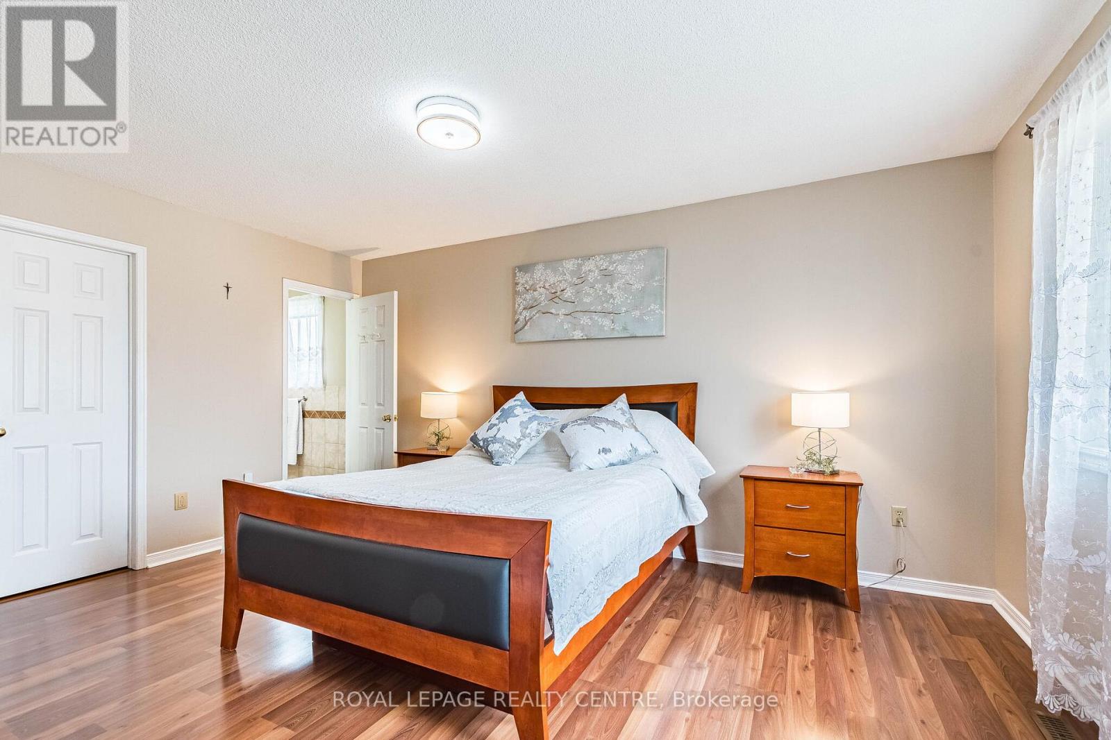 3026 Dalehurst Drive, Mississauga, Ontario  L5N 6M8 - Photo 21 - W12979396