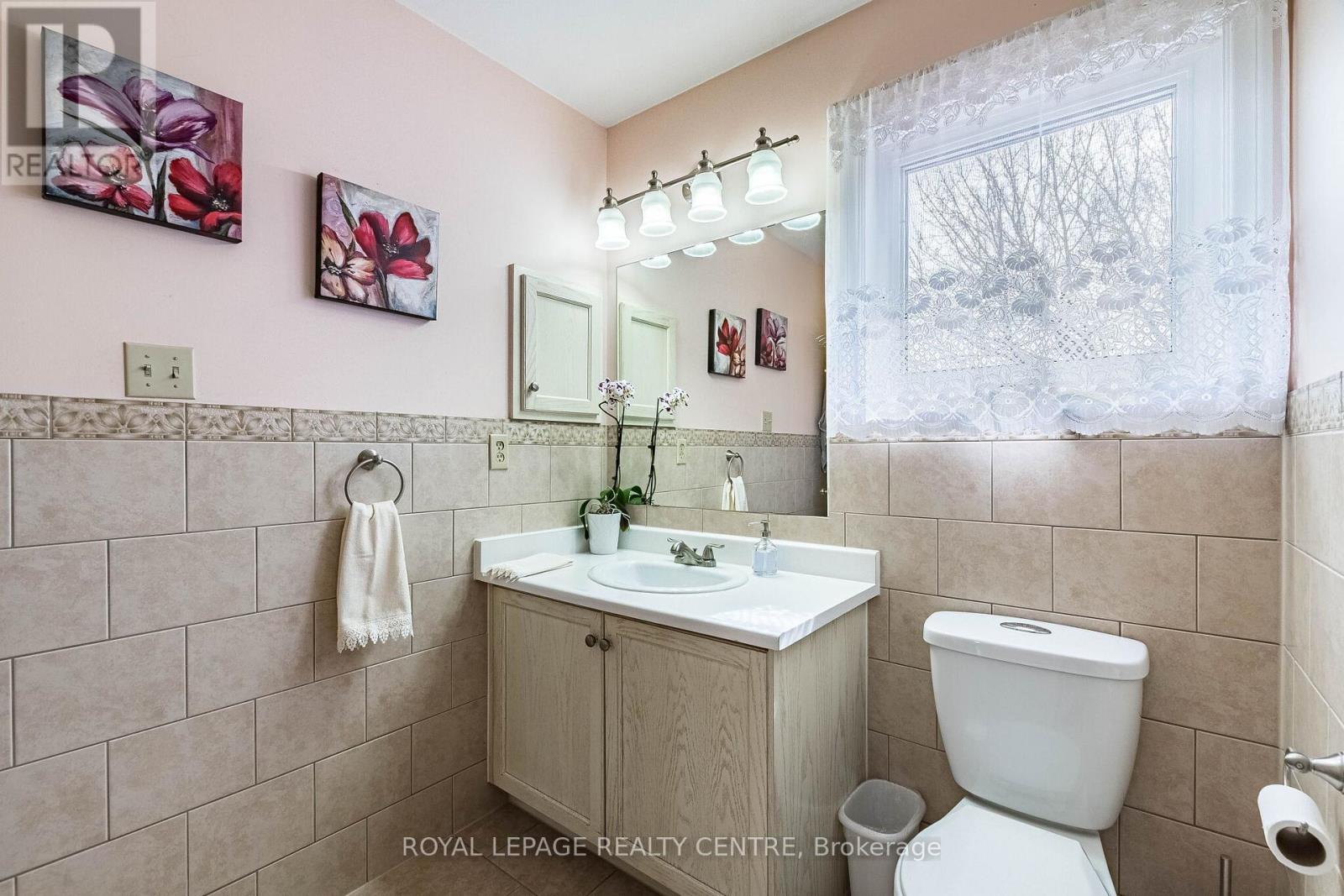 3026 Dalehurst Drive, Mississauga, Ontario  L5N 6M8 - Photo 30 - W12979396