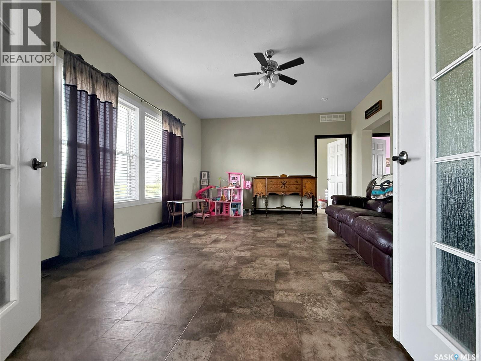 Envy Dog House Acreage, Silverwood Rm No. 123, Saskatchewan  S0G 4Z0 - Photo 19 - SK014548