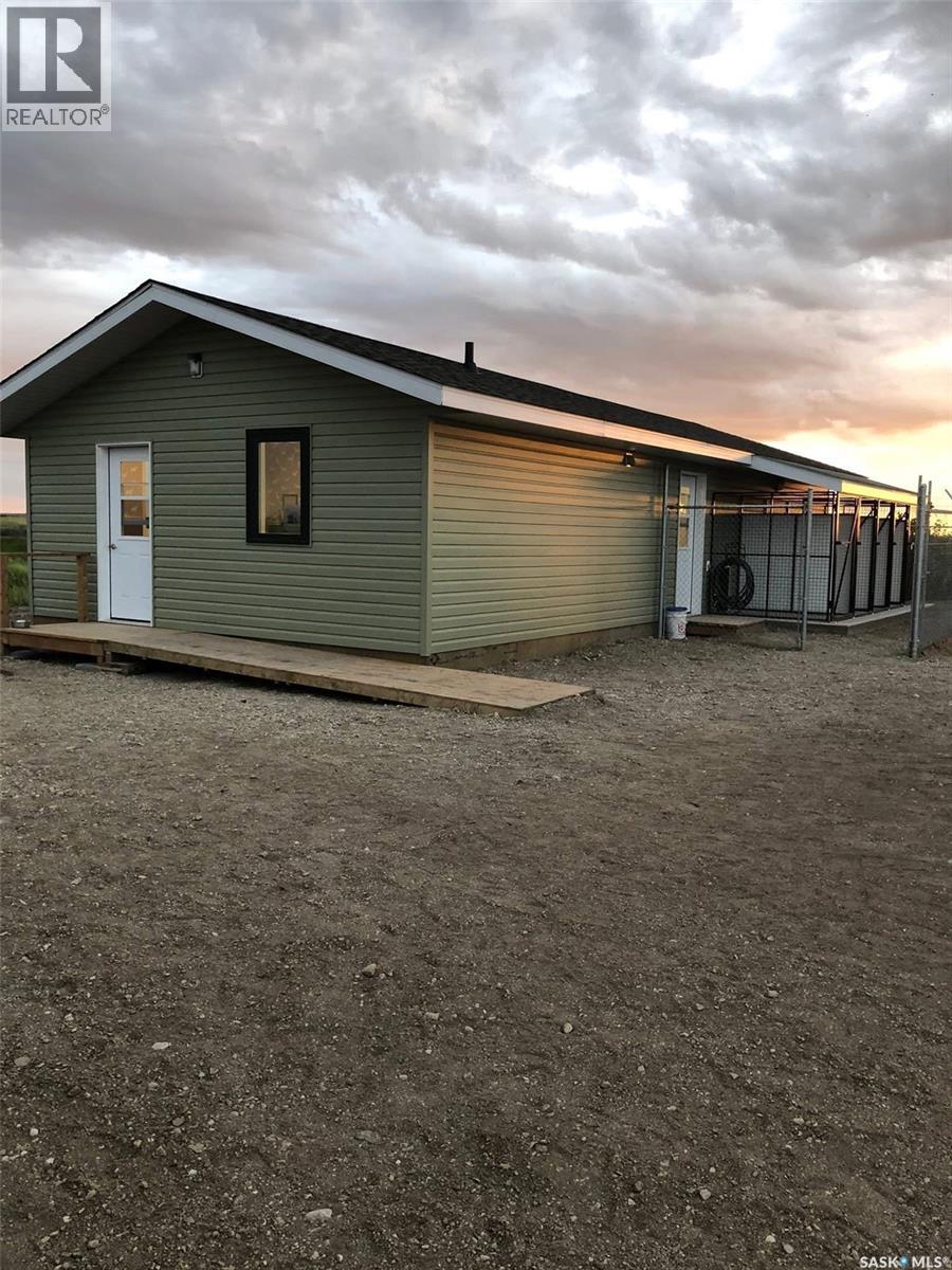 Envy Dog House Acreage, Silverwood Rm No. 123, Saskatchewan  S0G 4Z0 - Photo 23 - SK014548