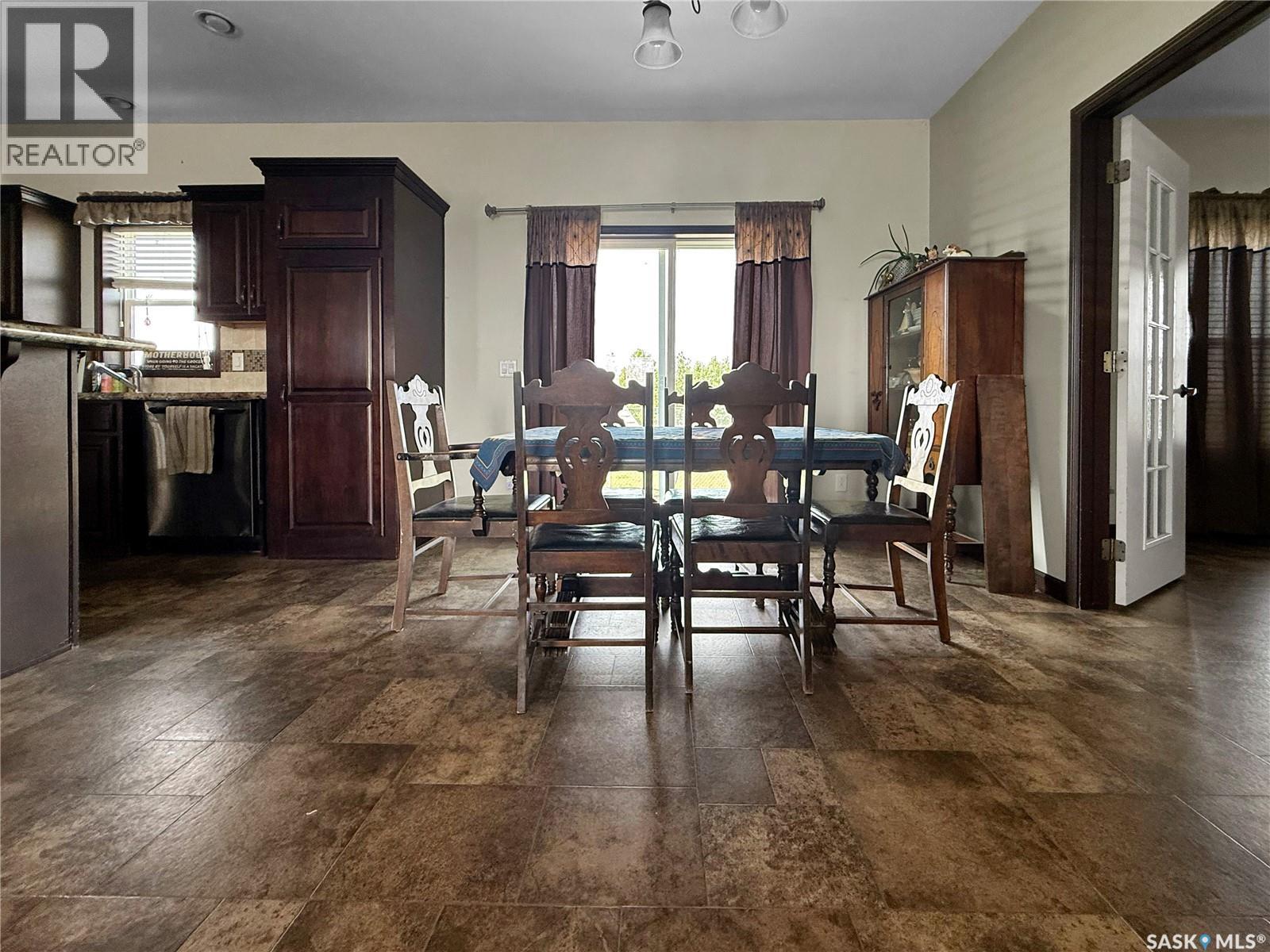 Envy Dog House Acreage, Silverwood Rm No. 123, Saskatchewan  S0G 4Z0 - Photo 6 - SK014548