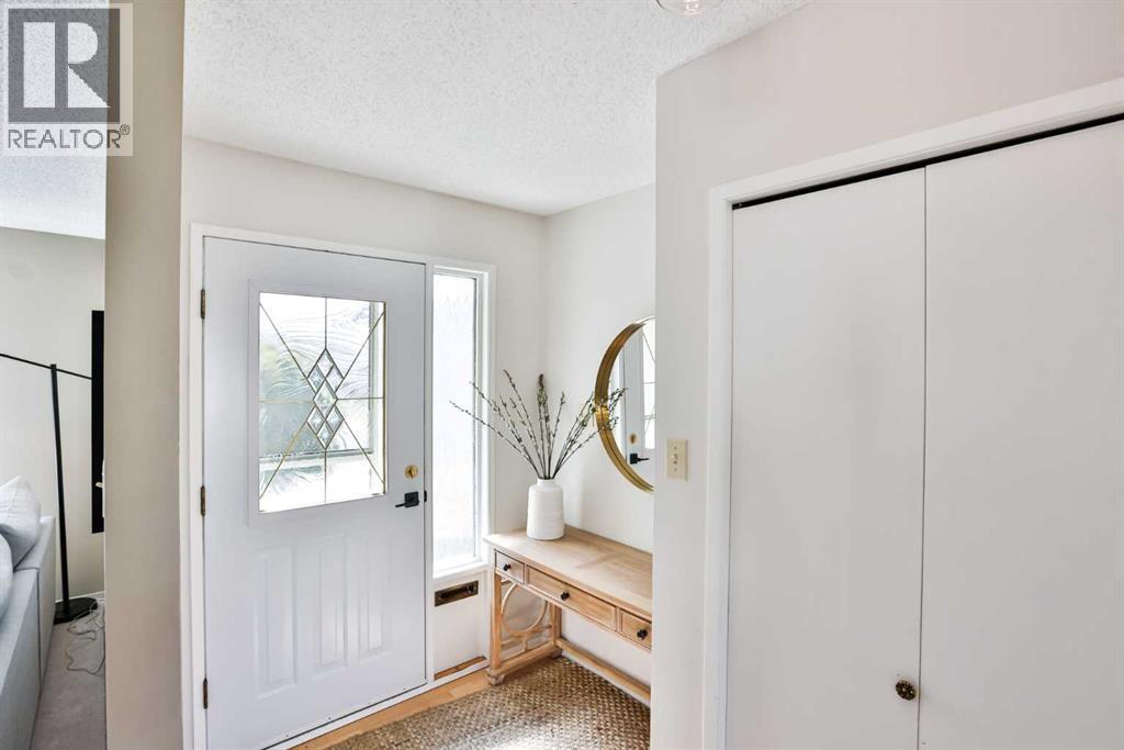 104 Elm Crescent S, Lethbridge, Alberta  T1K 4X1 - Photo 6 - A2295381