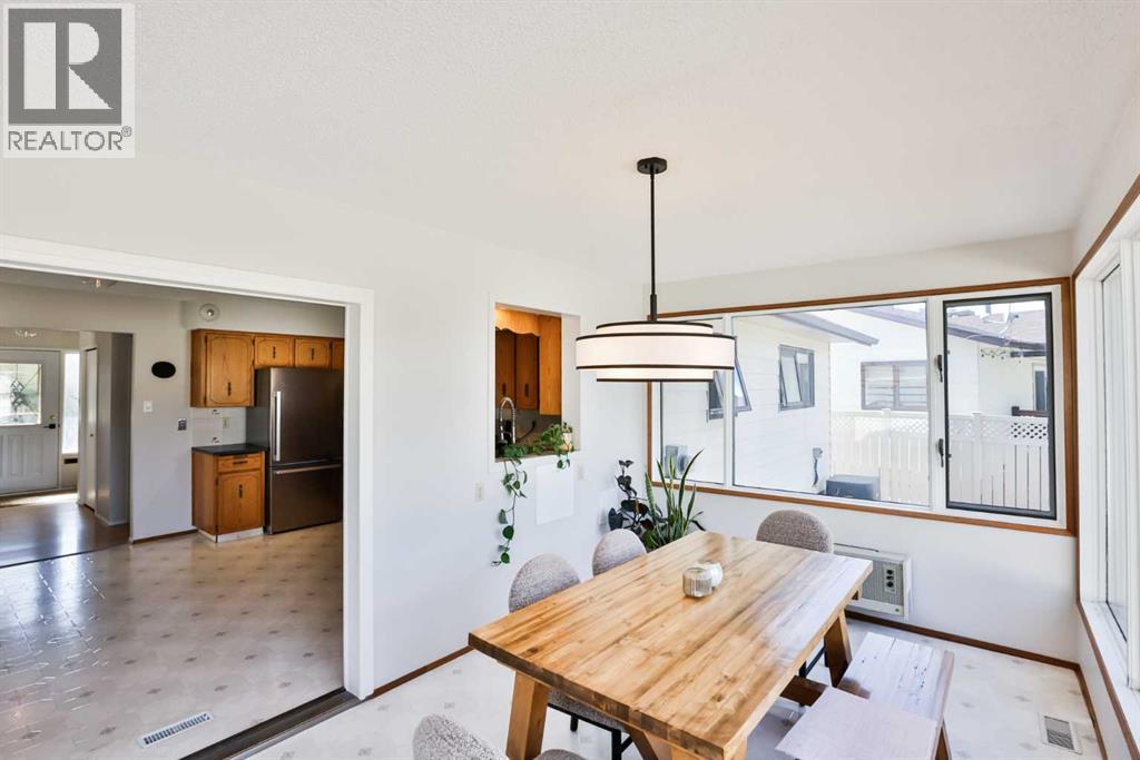 104 Elm Crescent S, Lethbridge, Alberta  T1K 4X1 - Photo 15 - A2295381