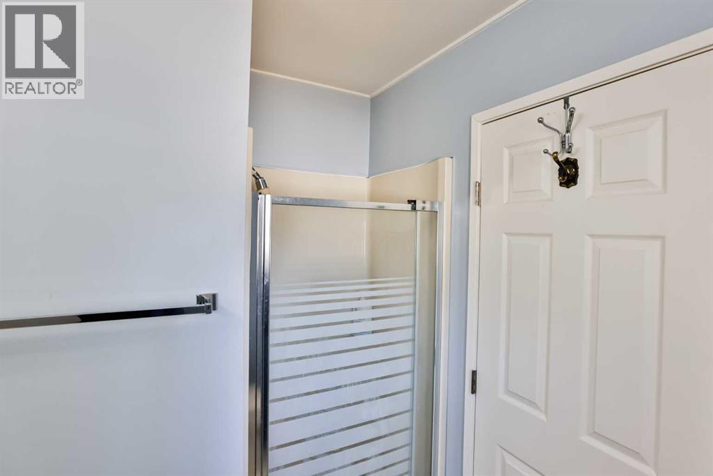 104 Elm Crescent S, Lethbridge, Alberta  T1K 4X1 - Photo 21 - A2295381