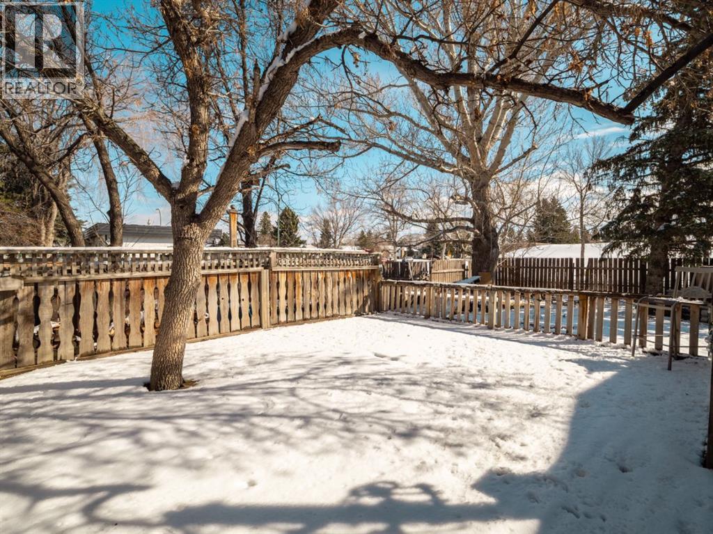 1306 27 Street N, Lethbridge, Alberta  T1H 4A5 - Photo 38 - A2300434