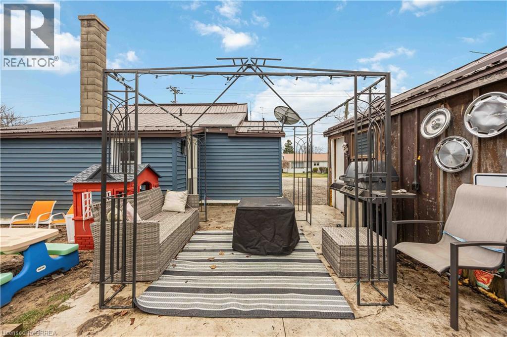 30 Queen Street W, Forest, Ontario  N0N 1J0 - Photo 13 - 40818125