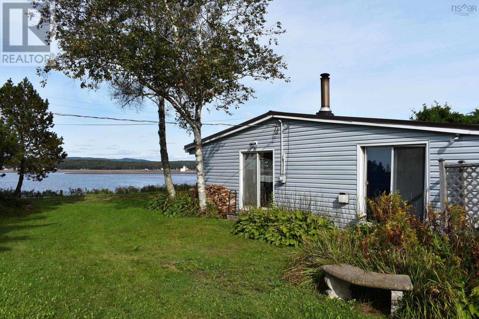 208 Lighthouse Road, Parrsboro, Nova Scotia  B0M 1S0 - Photo 2 - 202606943
