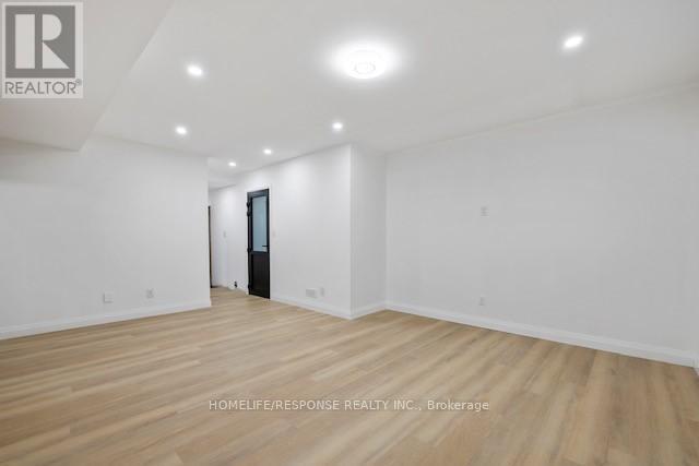 2110 Courtland Crescent, Mississauga, Ontario  L4Y 1V2 - Photo 34 - W12972954