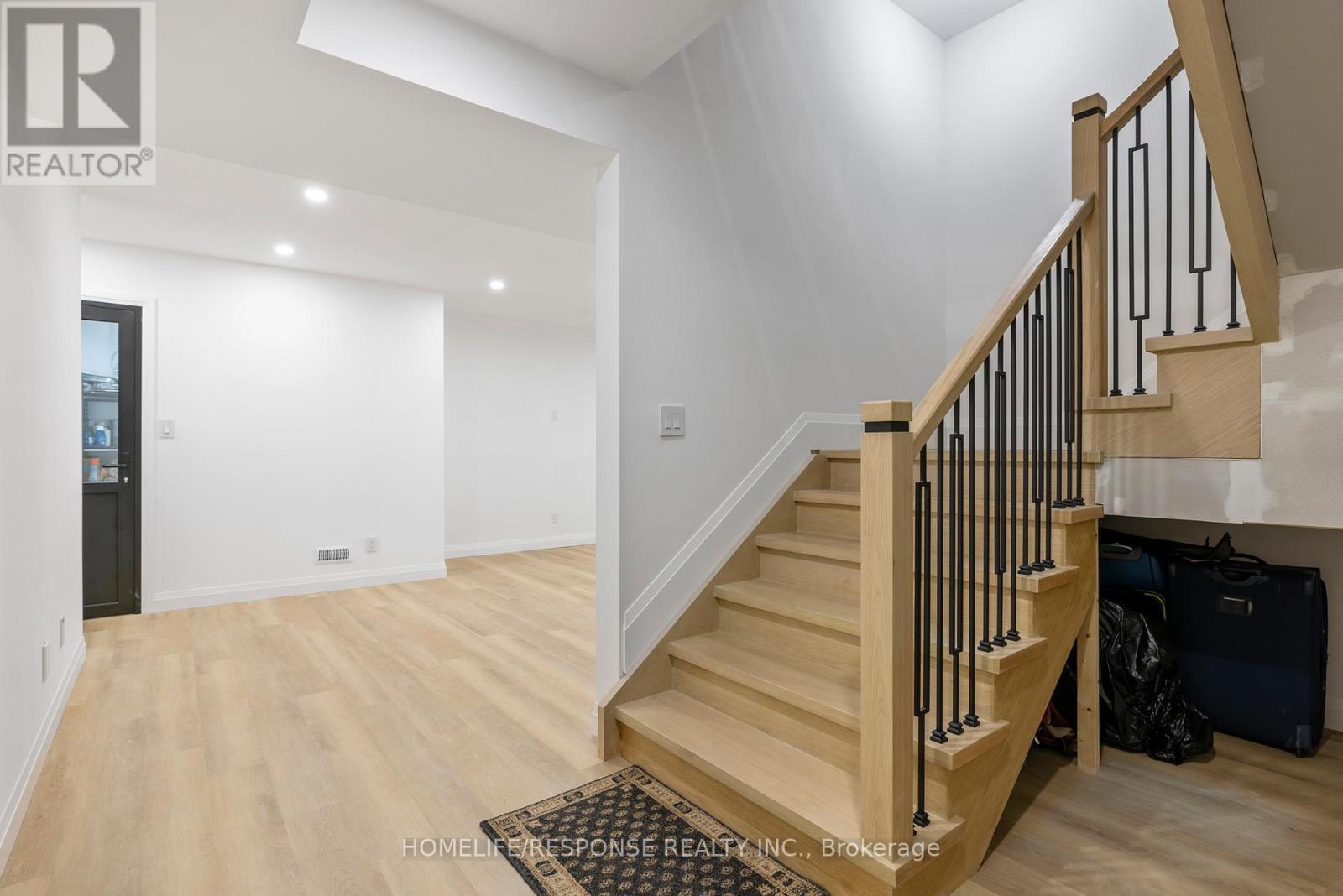 2110 Courtland Crescent, Mississauga, Ontario  L4Y 1V2 - Photo 33 - W12972954