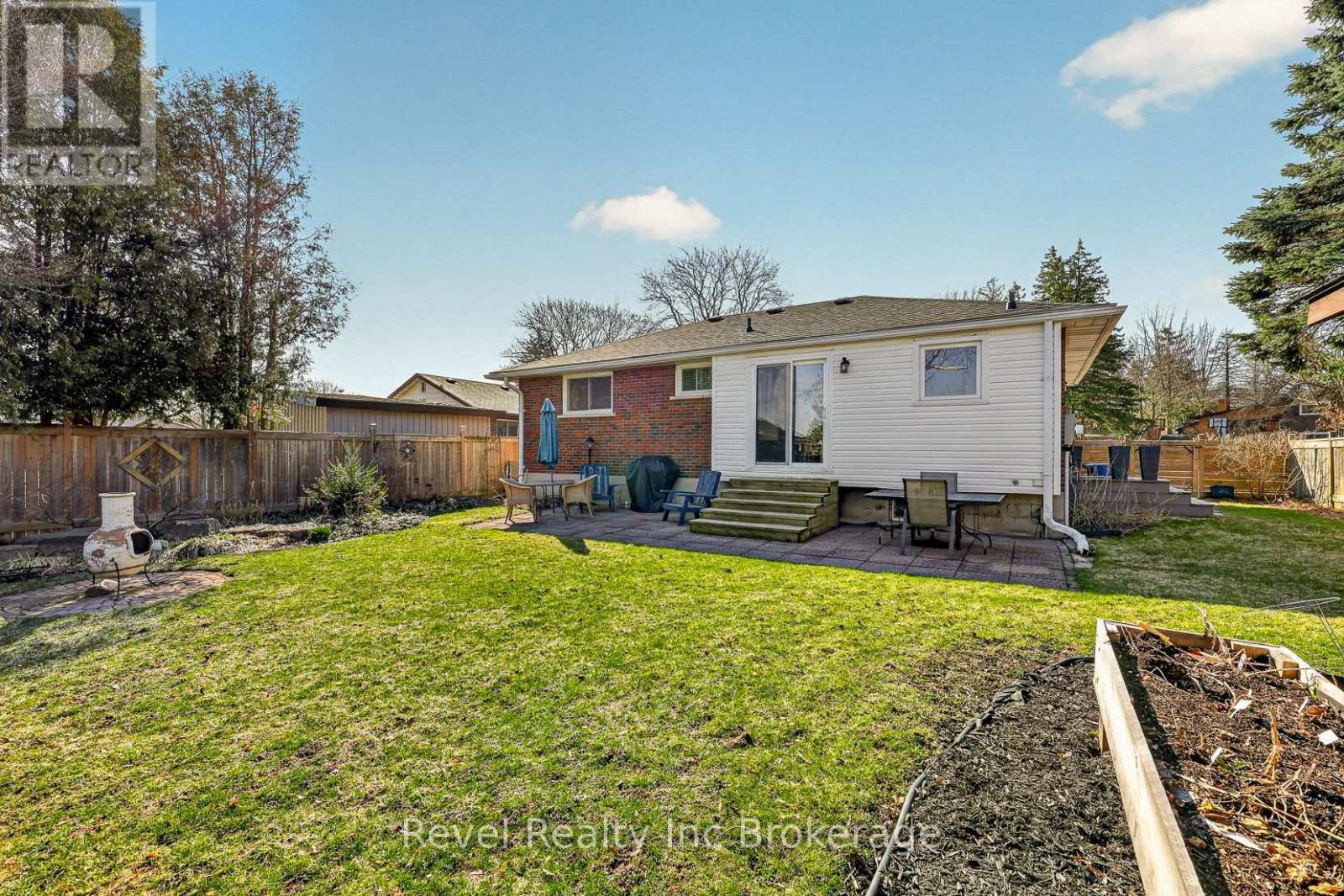 8 Elmwood Place, Woodstock, Ontario  N4S 2K6 - Photo 24 - X12981572