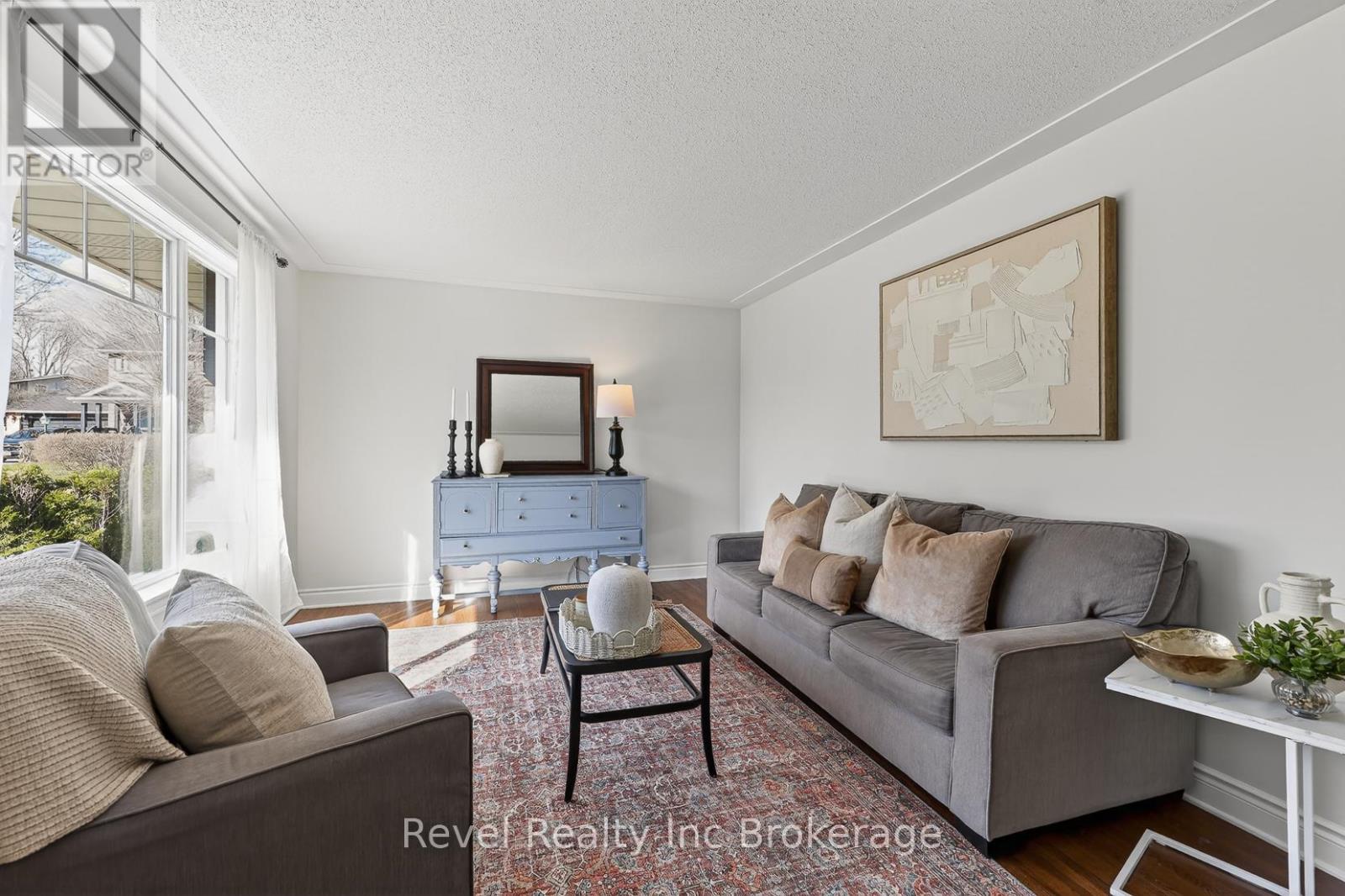 8 Elmwood Place, Woodstock, Ontario  N4S 2K6 - Photo 7 - X12981572