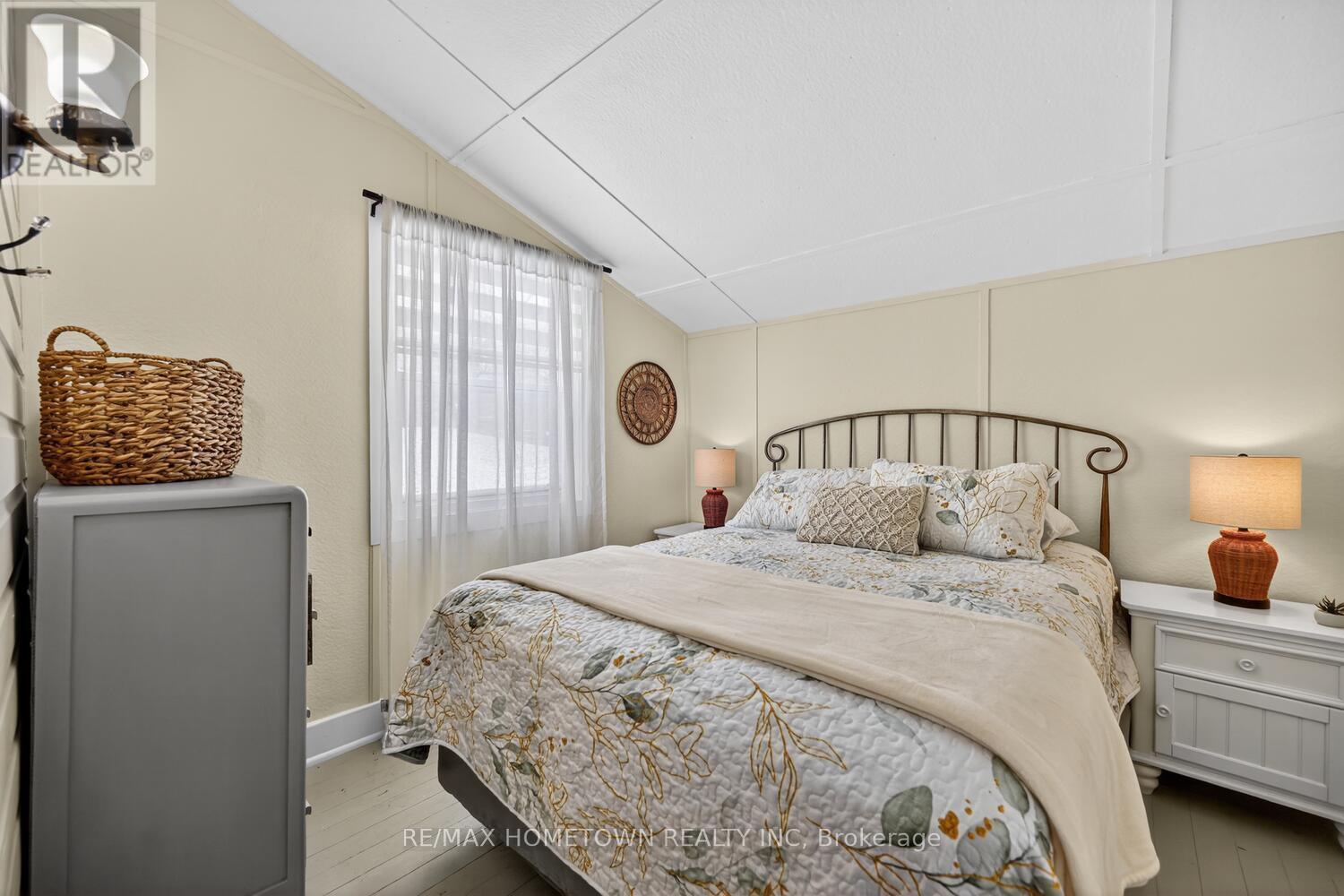 16 R3 Road, Rideau Lakes, Ontario  K0G 1L0 - Photo 9 - X12981454