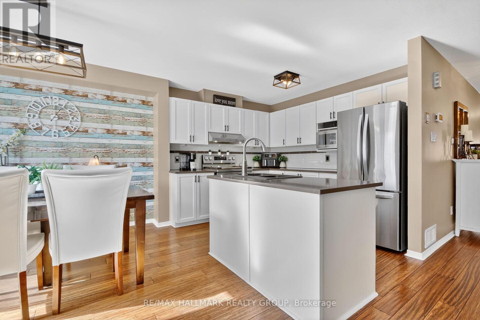 54 Charleston Street, Ottawa, Ontario  K2G 7G1 - Photo 17 - X12977790