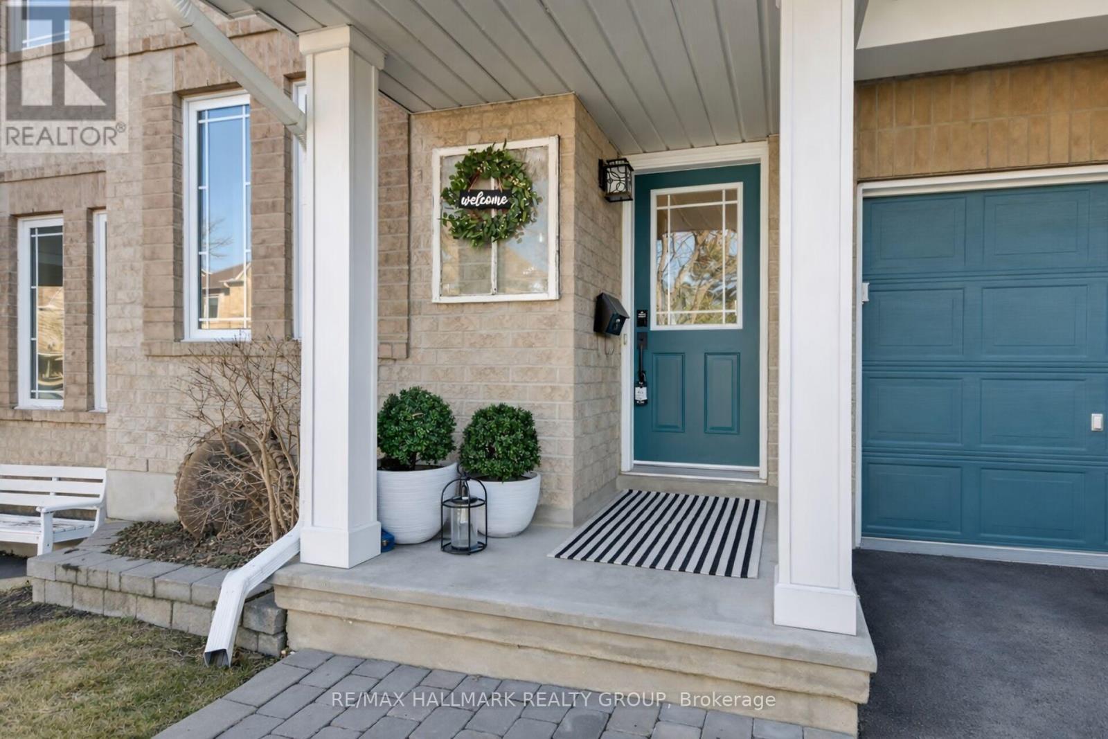 54 Charleston Street, Ottawa, Ontario  K2G 7G1 - Photo 4 - X12977790