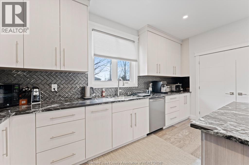 2585 Kenora Street, Windsor, Ontario  N9B 1Y3 - Photo 13 - 26007739