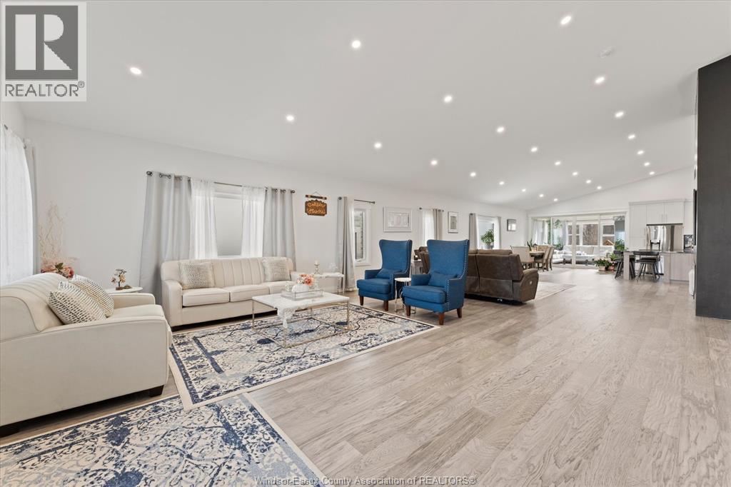 2585 Kenora Street, Windsor, Ontario  N9B 1Y3 - Photo 4 - 26007739